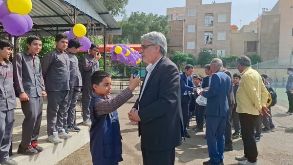 افتتاحیه آلاچیق در دبستان پانزده خرداد 