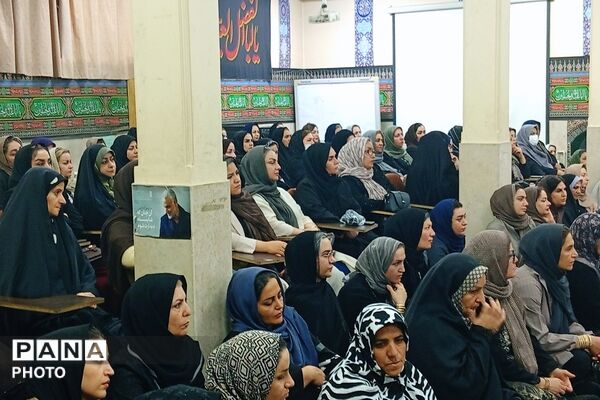 جلسه مشاوره خانواده ویژه اولیاء در هنرستان مجتمع فنی تهران بهارستان دو