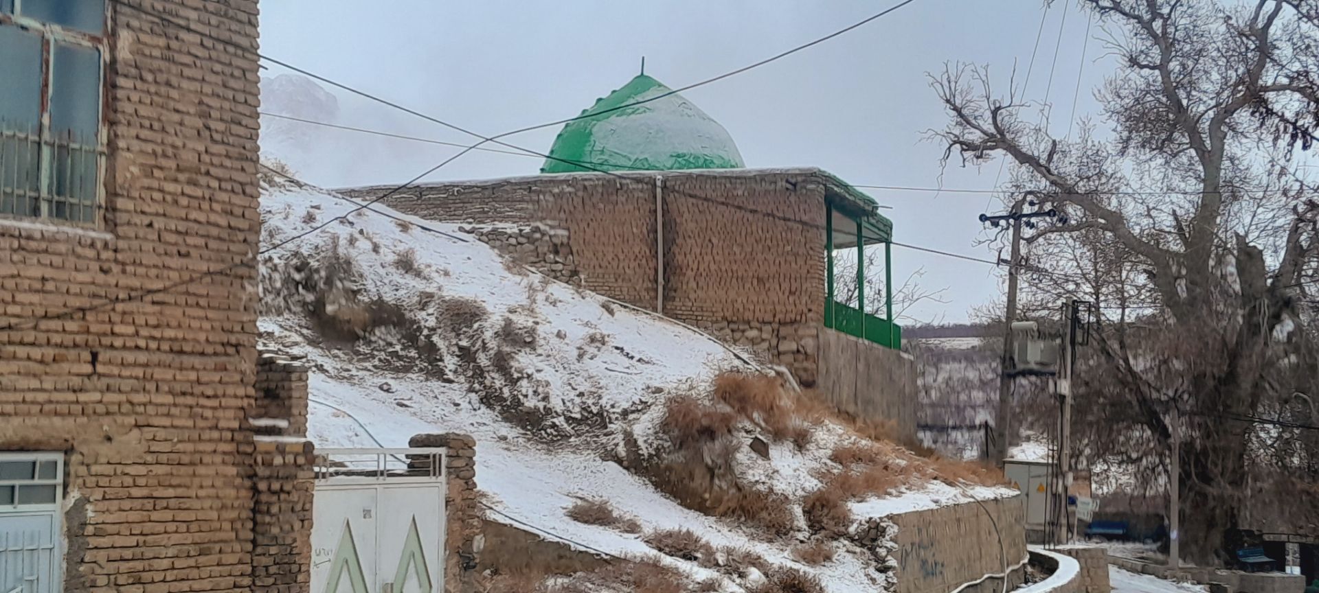  دومین برف پاییزی در شهر بار 