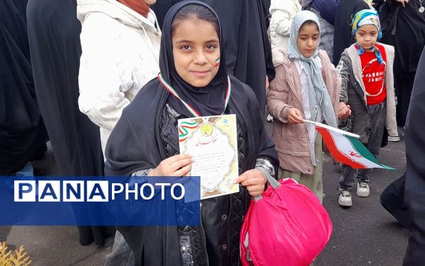 راهپیمایی مردم جعفرآباد قم در جشن سالگرد پیروزی انقلاب