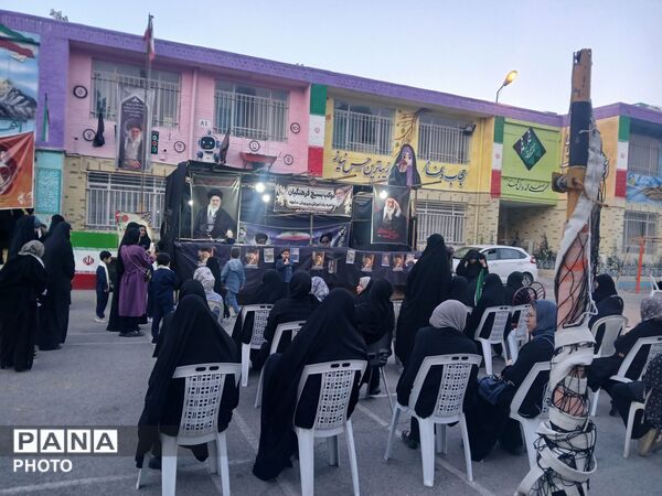 مراسم میثاق معلمانه  در دبیرستان ازرم