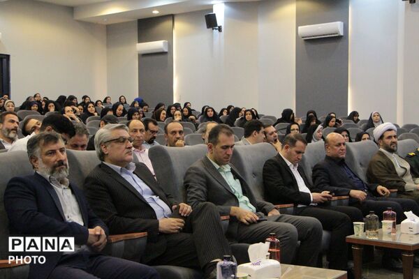 جلسه هم‌اندیشی مسئولان اسلامشهر و مدیران مدارس برای آغاز سال تحصیلی جدید