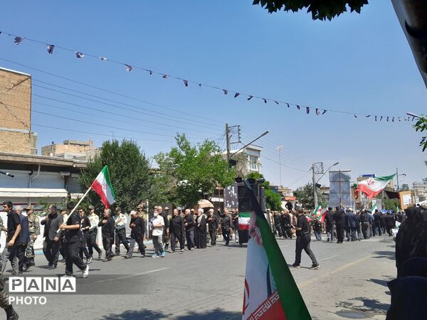 مرند یک‌صدا در سوگ رهبر شهید