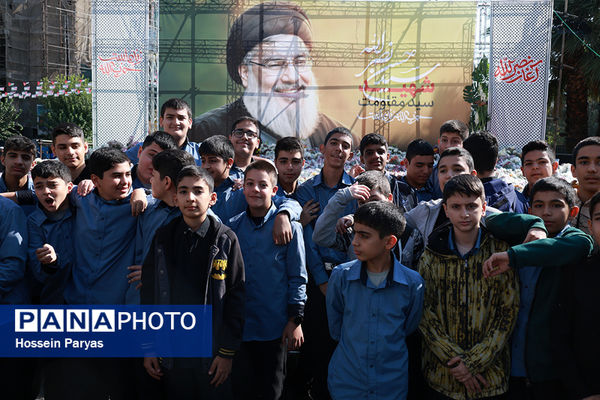 آیین ادای احترام به مقام شامخ شهیدان مقاومت و شهید سید حسن نصرالله