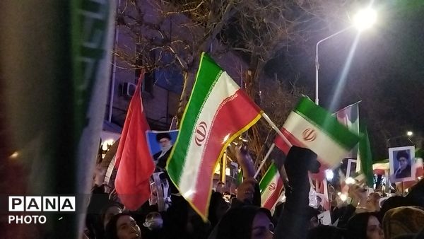حضور نسل های مختلف در اجتماعات شبانه نیشابور