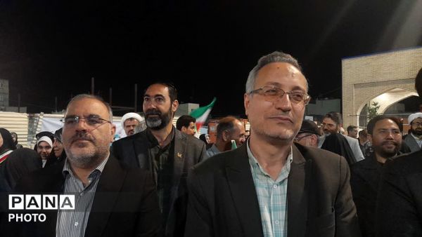 حضور حماسی مدارس قم در تجمعات شبانه آستان مقدس امامزاده موسی مبرقع(ع)