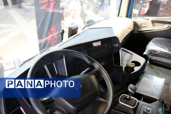 نمایشگاه خودرو مشهد جلوه‌ای از مسیر نوآوری و پیشرفت صنعت خودروی ایران