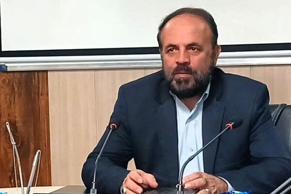 هر دانش‌آموز باید حداقل یک نقش و یک تشکل داشته باشد