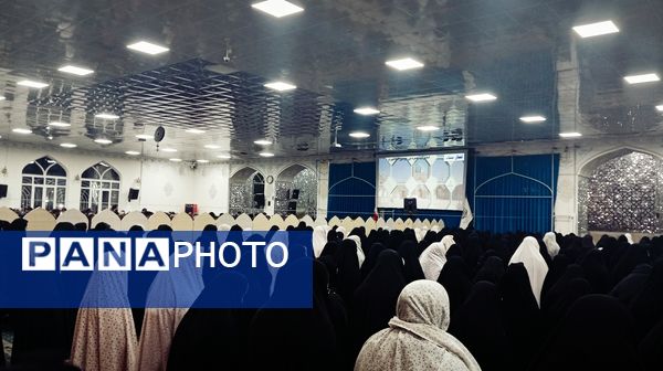 حضور پر شور مردم در نماز جماعت