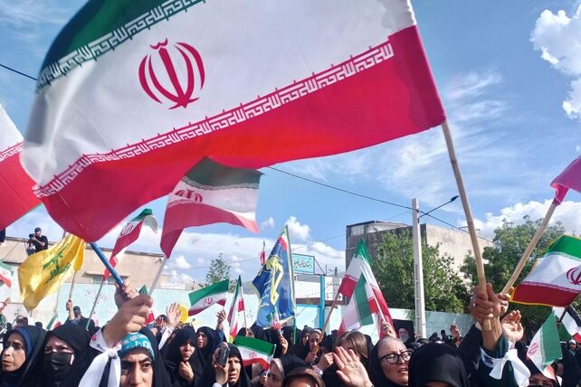 جلوه‌ای باشکوه از اقتدار ملی در ایوان همزمان با ولادت امام رضا(ع)