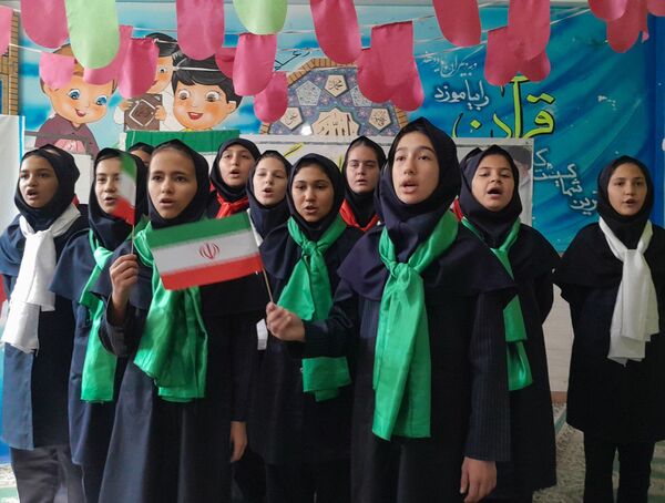 برگزاری جلسه انتخابات انجمن اولیاء و مربیان در دبستان مریم بهارستان دو
