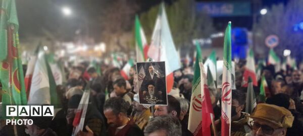 حماسه‌ حضور در زیر باران
