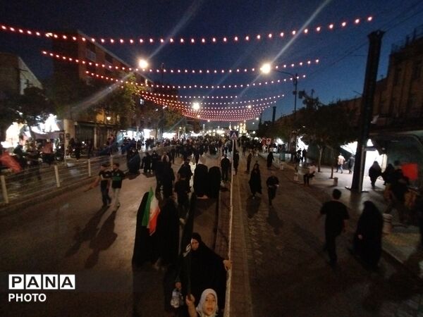 مشهد، روایت‌گر حماسه وفاداری؛ بدرقه باشکوه رهبر شهید ایران