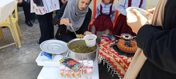 برگزاری بازارچه در پیش دبستانی شور و نشاط آشخانه 
