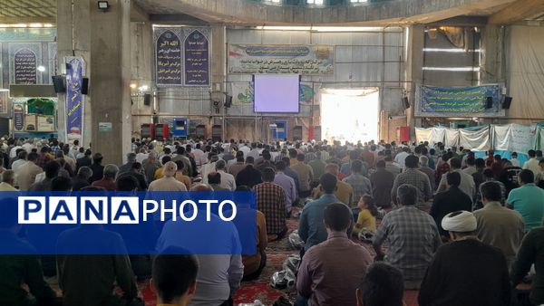 نماز جمعه با حضور مسئولان آموزش و پرورش نیشابور به مناسبت هفته بزرگداشت معلم 