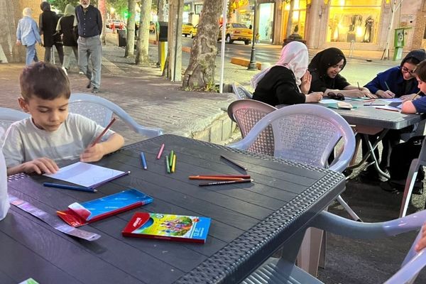 برپایی غرفه زنگ مدرسه در شهرستان محلات