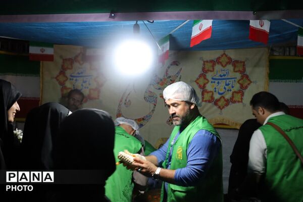 حضور پرشور مواکب طرح شهید آرمان منطقه ۶ در جشن بزرگ «امام رضایی‌ها»در تهران