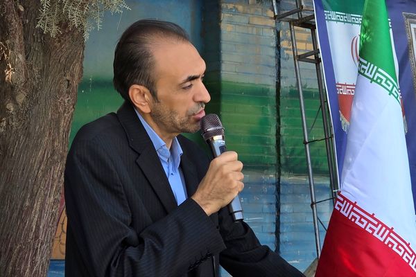 آیین افتتاحیه زمین چمن مصنوعی دبستان اسماعیل سامنی ناحیه ۲ بهارستان