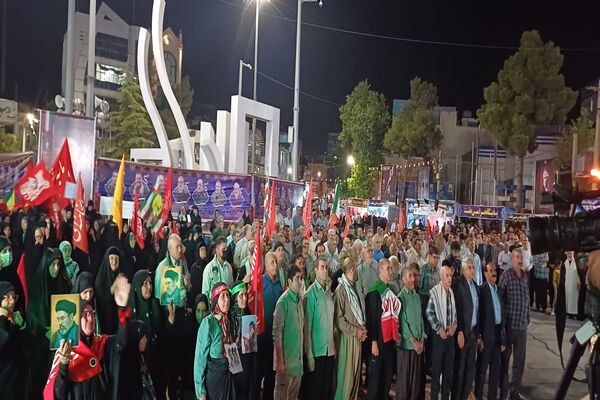 گرامیداشت چهلمین روز وداع با رهبری در شهر ایلام برگزار شد 