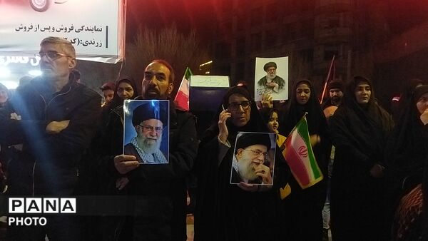 قاب هایی از حضورـ۲