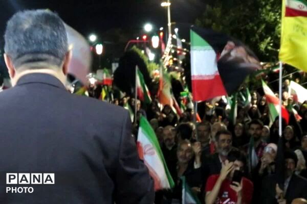 حضوری متفاوت در شبی به یادماندنی در سنگر خیابان