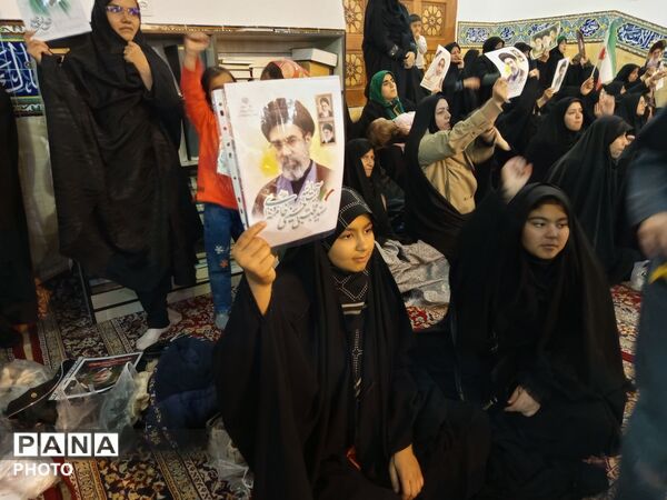 مراسم وداع با پیکر مطهر سردار شهید غلامرضا محمد زاده