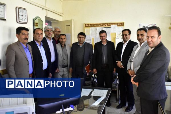 بازدید مدیرکل آموزش و پرورش کهگیلویه و بویراحمد از واحدهای اداری