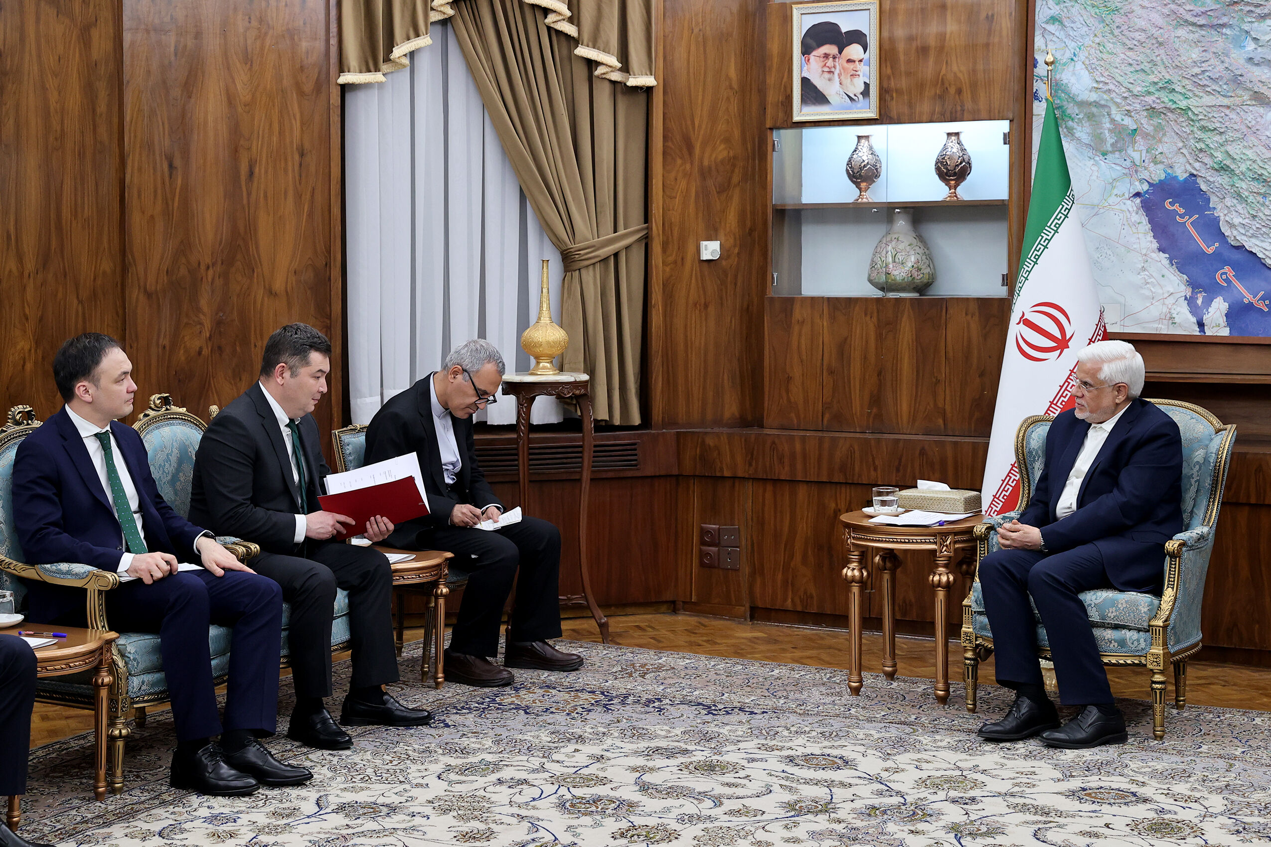 افزایش حجم مبادلات اقتصادی ایران و قرقیزستان را امکان‌پذیر می‌دانیم