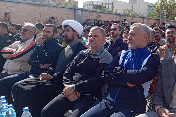  همایش بزرگ پیاده روی خانوادگی در نسیم‌شهر 