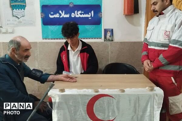اقامه وحدت افرین نماز جمعه در مصلی نماز حمعه شهرستان فیروزکوه