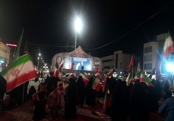 جاماندگان تشییع آقای شهید ایران 
