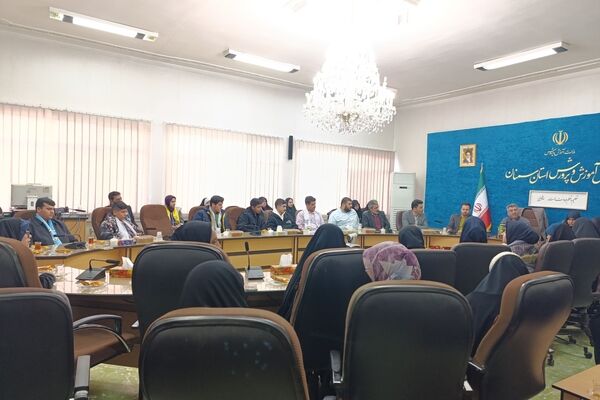 خودسازی مهم ترین وظیفه انسان است