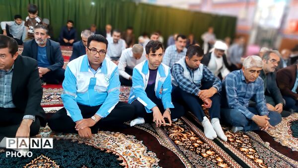تجلی اتحاد و همبستگی در نماز جمعه فارسان