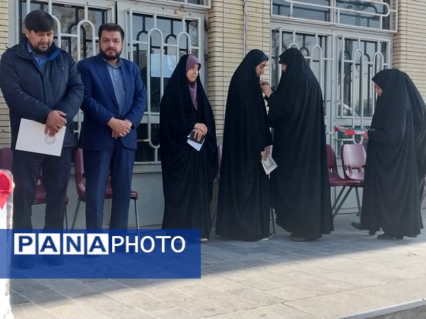 یادبود شهدای دانش‌آموز در منطقه رضویه