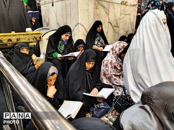 مراسم یادبود شهدا و دهه کرامت در حرم مطهر رضوی 