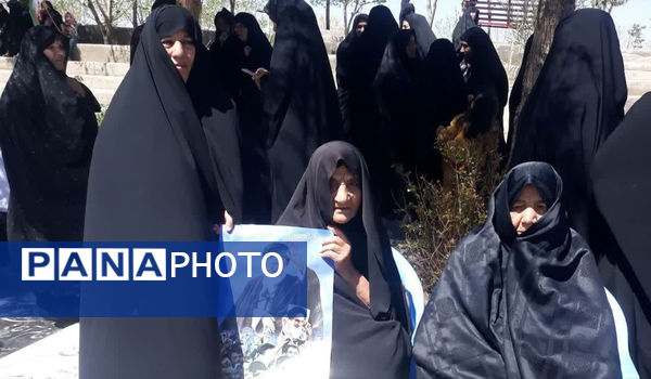 راهپیمایی مردم روستای صرم قم در روز قدس