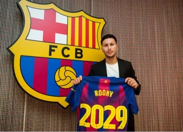 «رونی بردغجی» سوئدی در اردوگاه آبی‌اناری‌ها