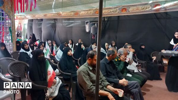 خاطره گویی فرماندهان واحدهای حوزه یک بسیج دانش آموزی قم در پاتوق نوجوان مبارز