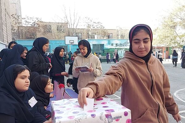 انتخابات شورای دانش‌آموزی در مدارس منطقه کهریزک 