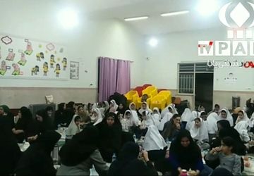 ضیافت افطاری در مدرسه پیروزی شهرستان سمنان
