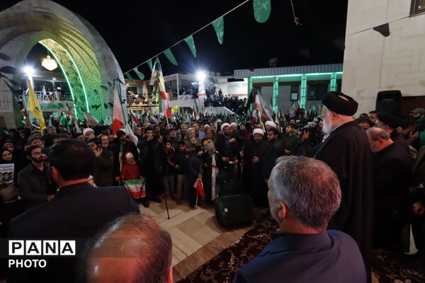 شب اربعین قائد امت اسلام در دانشگاه آزاد اسلامی مشهد