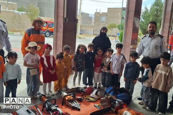تجلیل از قهرمانان بی‌صدا؛ مراسم بزرگداشت روز آتش‌نشان در فیروزکوه