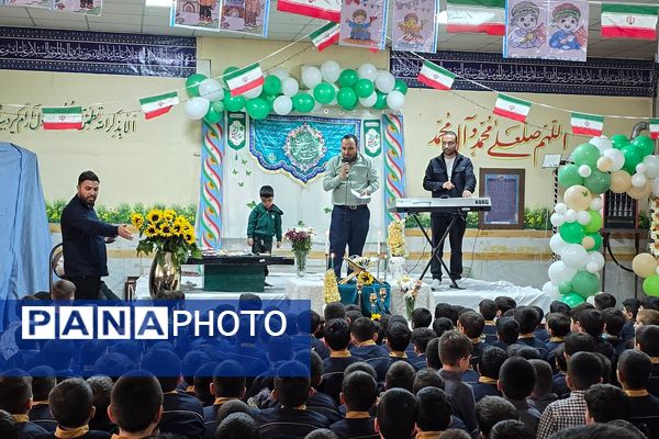 جشن میلاد با سعادت حضرت مهدی موعود(ع)در دبستان حاج همت بهارستان ۲
