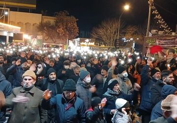 مراسم سومین شب قدر و اقامه عزای رهبر شهید