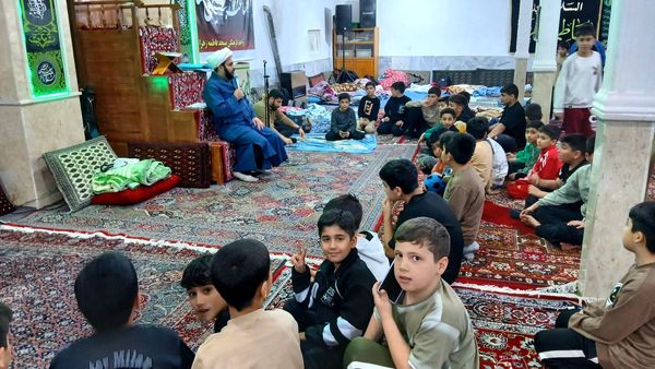 آغاز اعتکاف دانش‌آموزی پسران در مسجد فاطمه زهرا(س) شهرک سیدجمال‌الدین نظرآباد