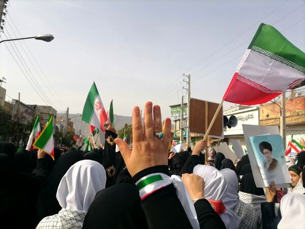 شمع ۴۷ سالگی را با طوفان غیرت مردم فوت کردیم