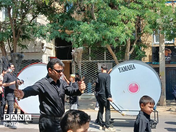 همدلی و ارادت به سیدالشهدا(ع) در تاسوعای حسینی