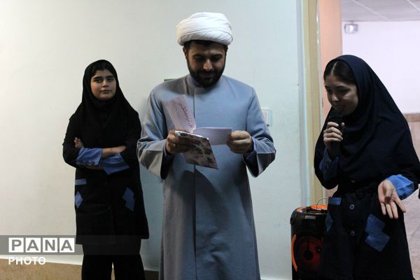 شب‌های دبیرستان  نسیبه در رمضان؛ تلفیق نور قرآن و شور افطاری