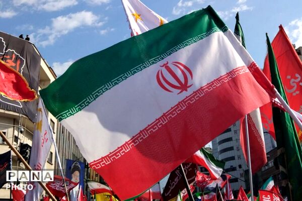 روایت عشق و وفاداری در بدرقه شهدا