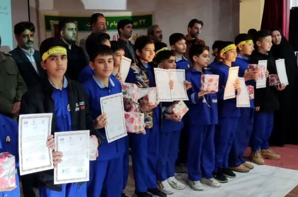 برگزاری اولین جشنواره شهرستانی سرود فجر در گالیکش